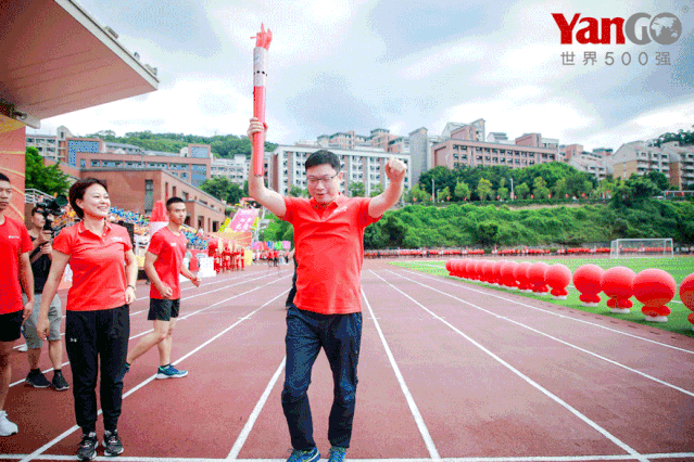 1576724480518619.gif 640.gif