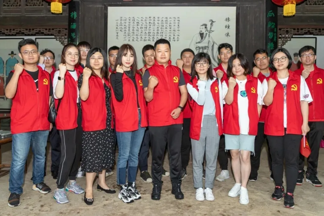 1594954054771534.png j.png