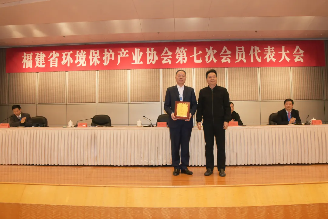 1609816992994682.png b.png