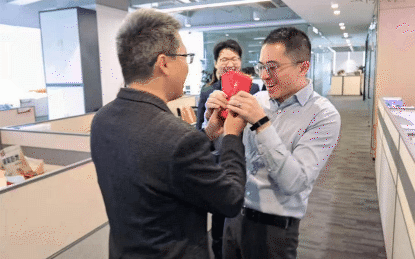 1614326943859476.gif j.gif